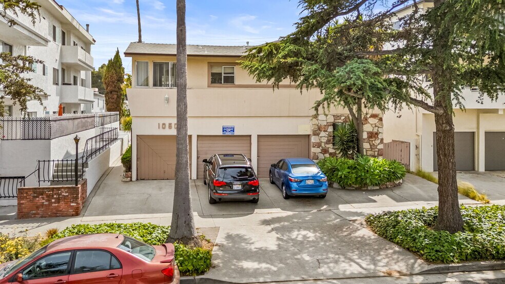 More Photos Of 1050 12th St, Santa Monica Apartments For Sale