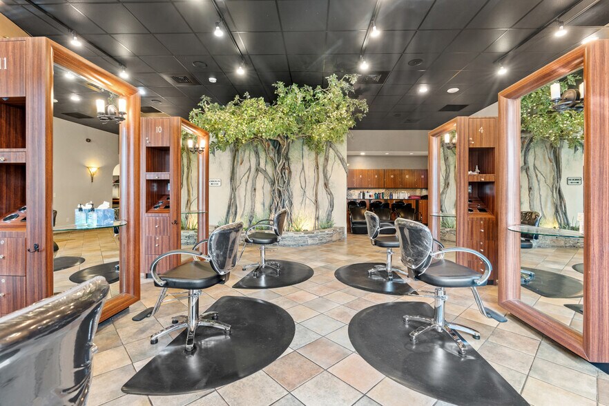 More Photos Of 574 Pleasant St, Worcester Apartments For Sale