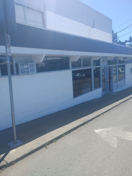 More Photos Of 8640-8680 SW Canyon Rd, Portland Unknown For Lease