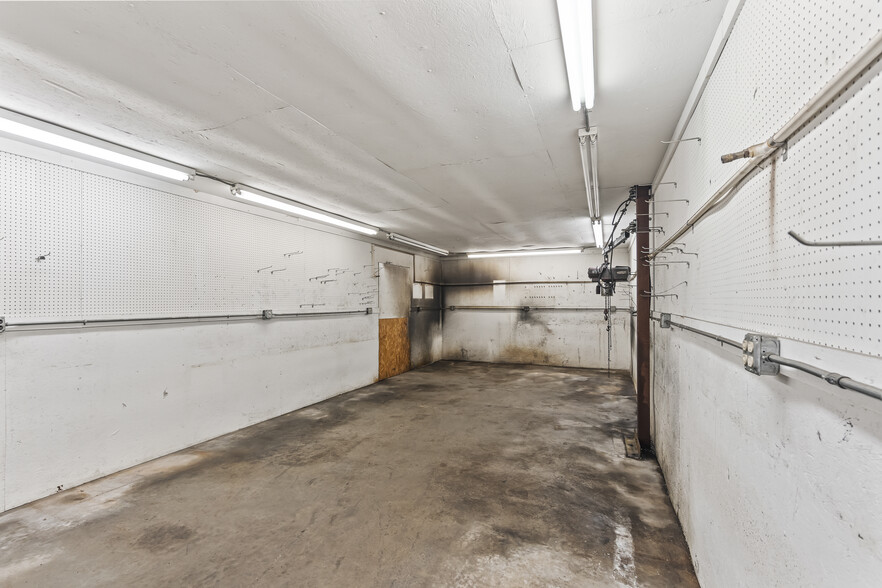 More Photos Of 1906 N Main St, Kannapolis Industrial For Sale