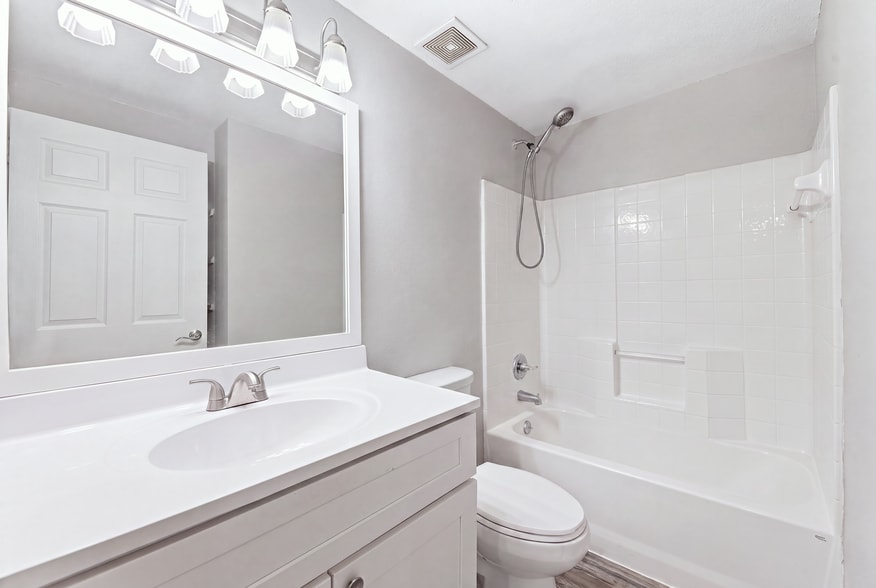 More Photos Of 322 Burkett Dr, Panama City Apartments For Sale