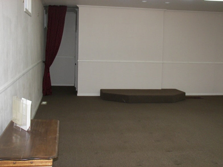 More Photos Of 23382 Crest Forest Dr, Crestline Freestanding For Sale