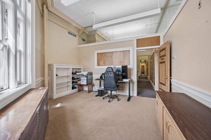 More Photos Of 24 W 6th Ave, Helena Office For Lease