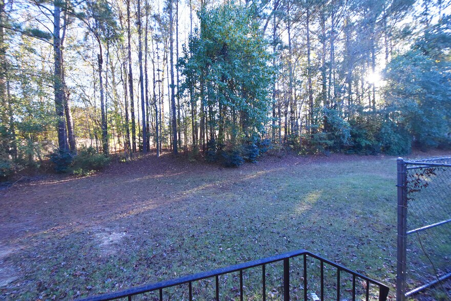 More Photos Of 109 N 85 Pky, Fayetteville Office For Lease
