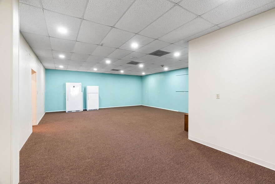 More Photos Of 724 Rowan St, Rockport Office For Sale