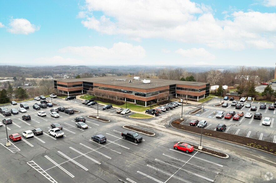 More Photos Of 295 Woodcliff Dr, Fairport Unknown For Lease