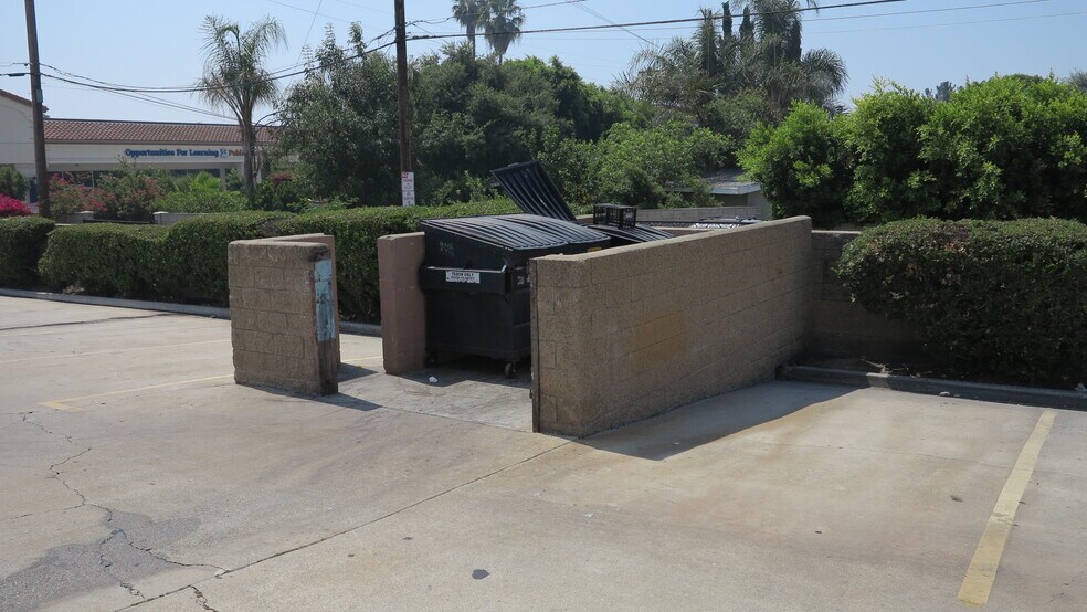 More Photos Of 1128-1164 Huntington Dr, Duarte Freestanding For Sale