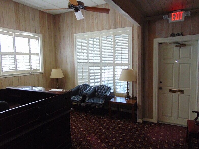 More Photos Of 30 SE 4th Ave, Delray Beach Office For Lease