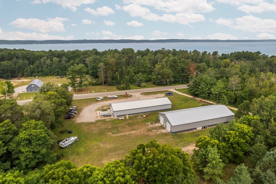 More Photos Of 11891 S East Torch Lake Dr, Alden Freestanding For Sale