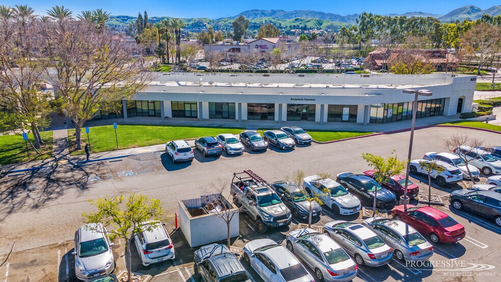 More Photos Of 420-424 E Hospitality Ln, San Bernardino Storefront For Sale