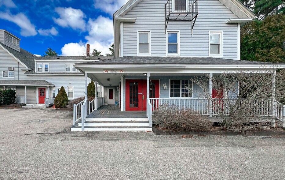 More Photos Of 122 Lafayette Rd, North Hampton Apartments For Lease