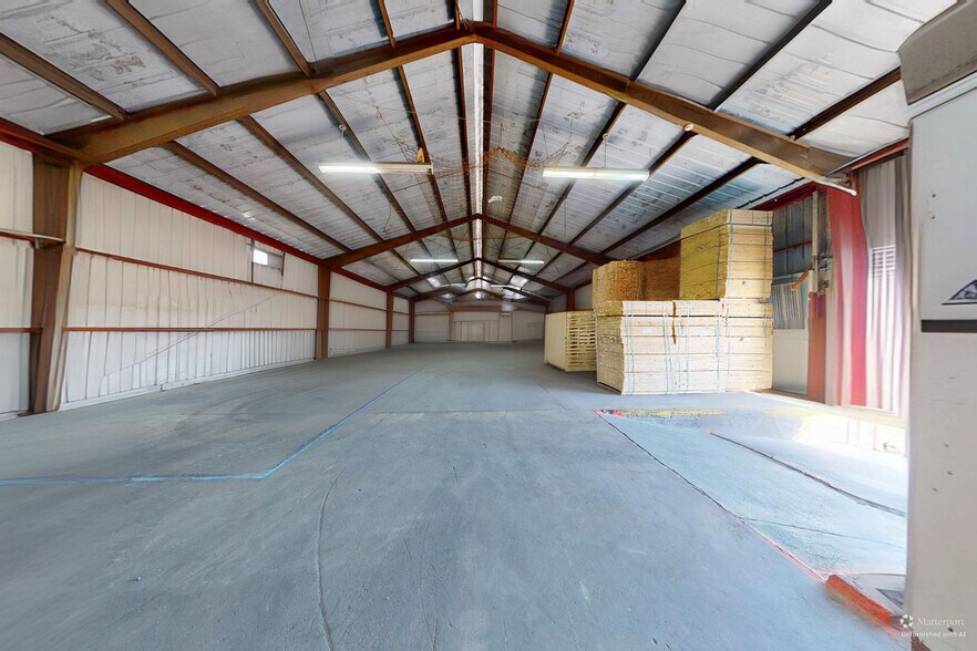 More Photos Of 14 Holomua St, Hilo Warehouse For Lease