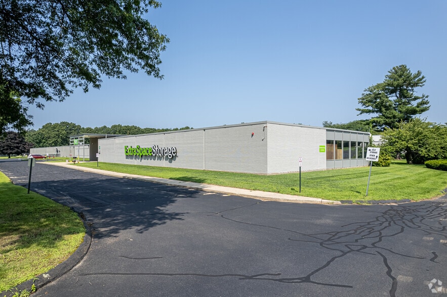 More Photos Of 53 Manning Rd, Enfield Warehouse For Sale