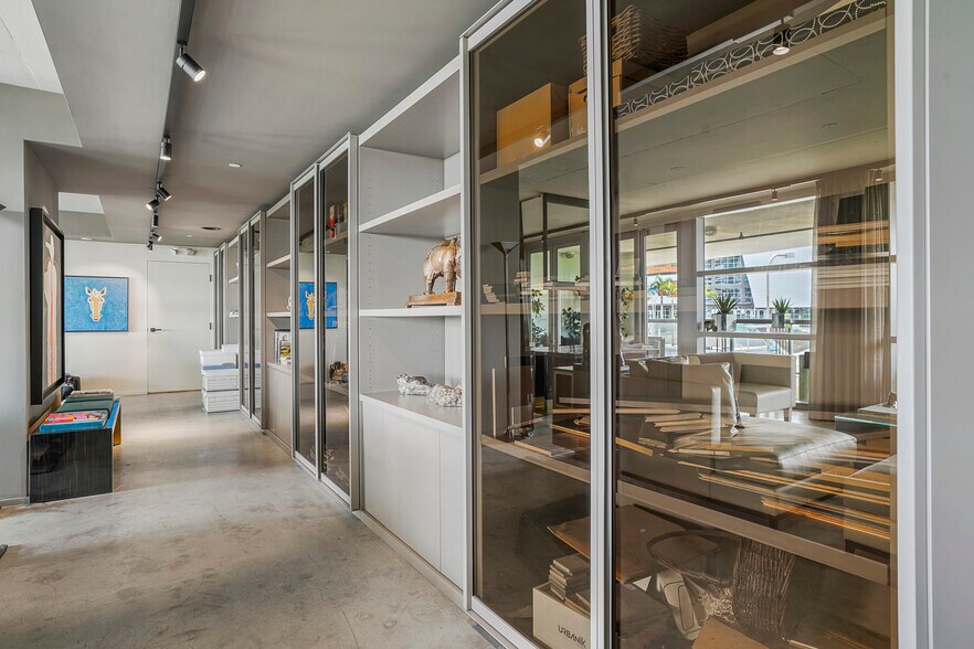 More Photos Of 888 Biscayne Blvd, Miami Apartments For Lease