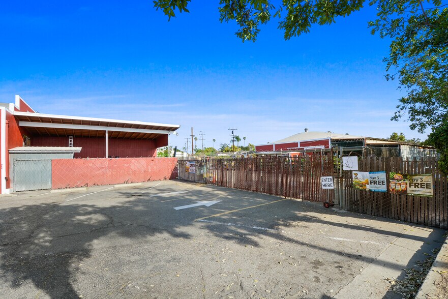 More Photos Of 1826 W Chapman Ave, Orange Freestanding For Sale