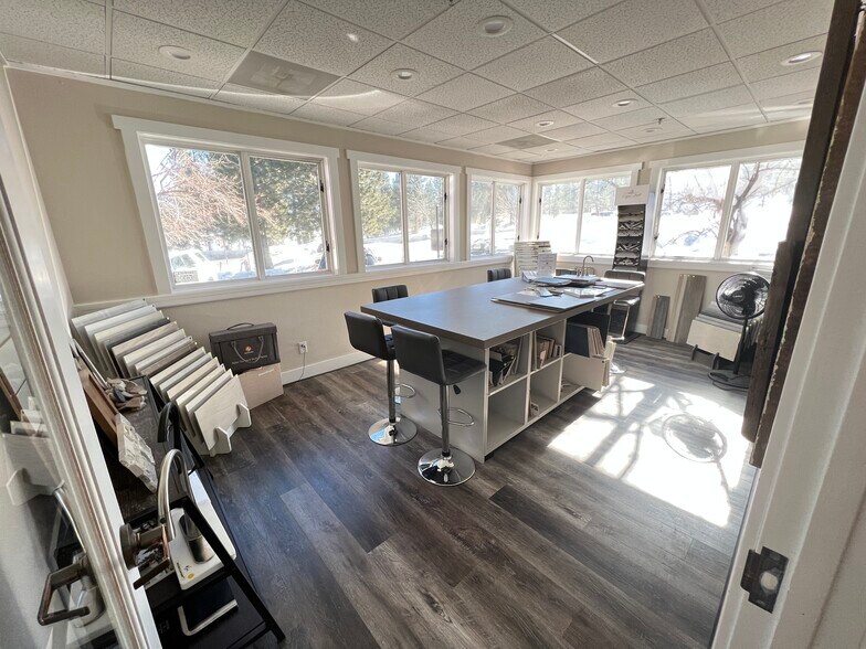 More Photos Of 40200 Truckee Airport Rd, Truckee Office For Lease
