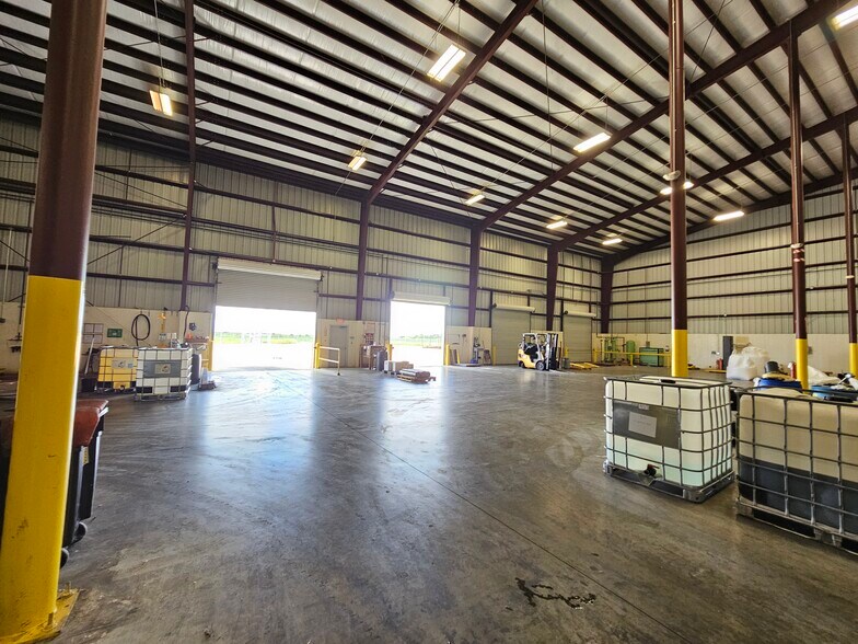 More Photos Of 51 County Road 171, Bay City Manufacturing For Sale