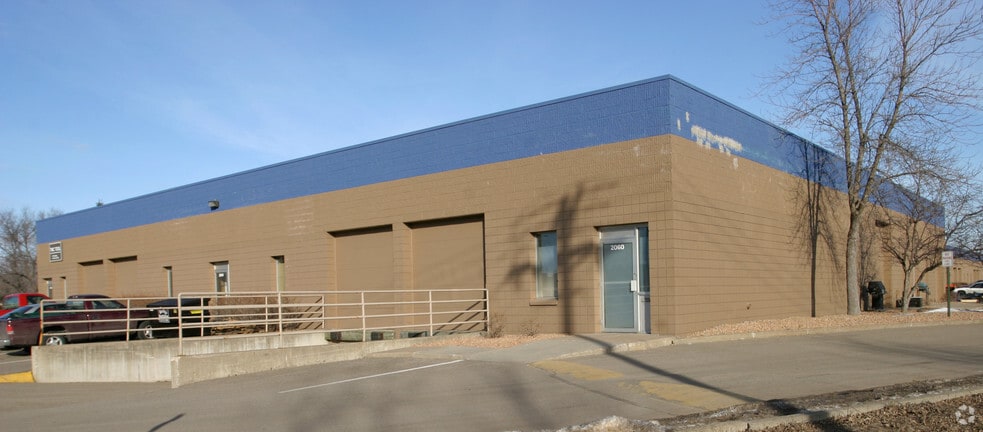More Photos Of 2060-2095 E Center Cir, Plymouth Light Manufacturing For Lease