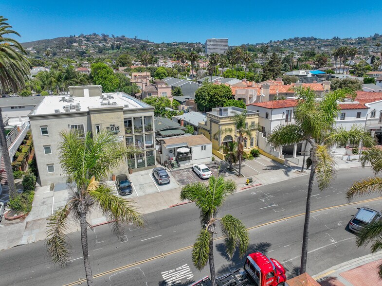 More Photos Of 7421-25 La Jolla blvd, La Jolla Multifamily For Sale