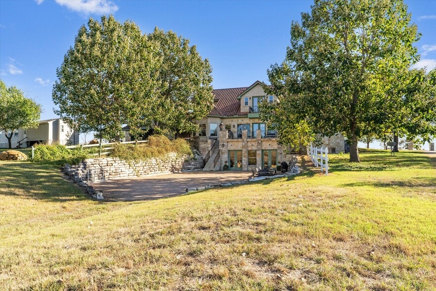 More Photos Of 1092 FM 3000, Elgin Specialty For Sale