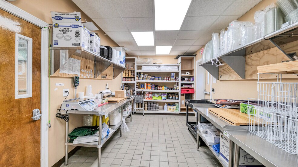 More Photos Of 301 N Dorset Ave, Ventnor City Freestanding For Sale