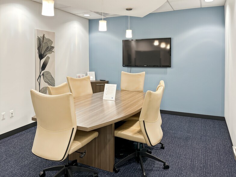 More Photos Of 41430 Grand River Ave, Novi Coworking Space