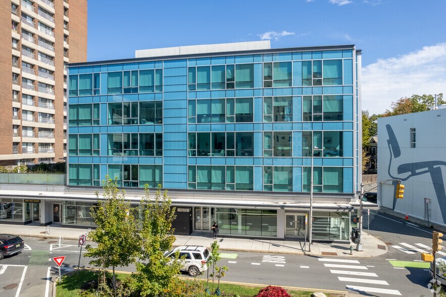 More Photos Of 1075 Massachusetts Ave, Cambridge Apartments For Lease