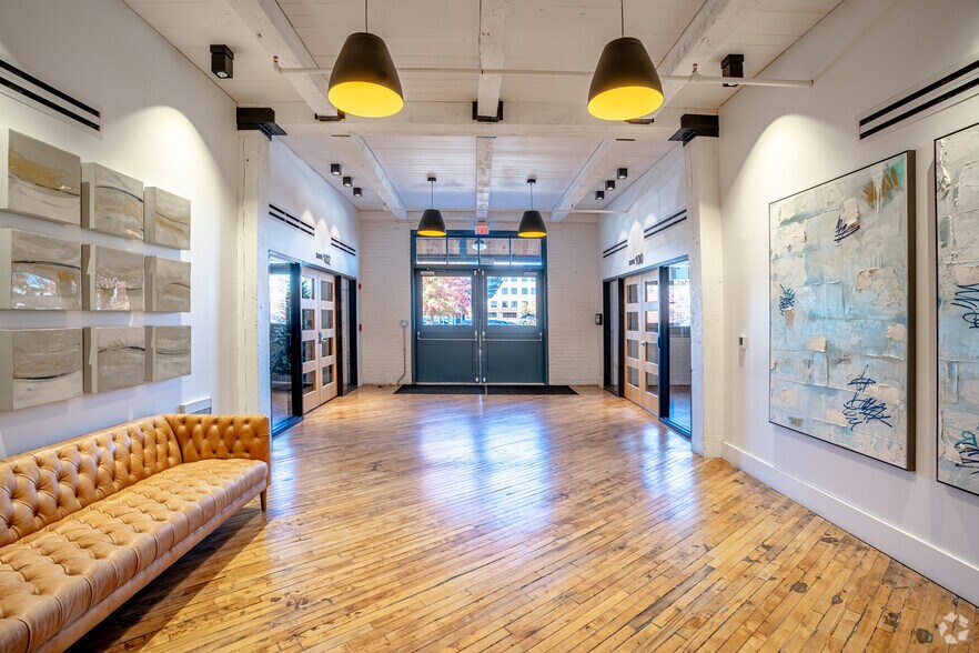More Photos Of 2000 W Marshall St, Richmond Office For Lease