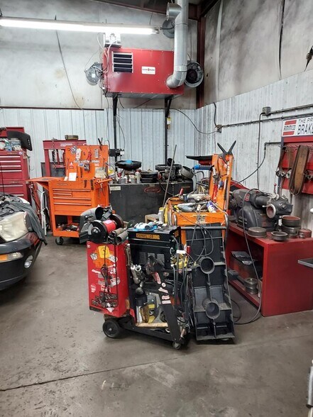 More Photos Of 301 N Logan St, Gaffney Auto Repair For Sale