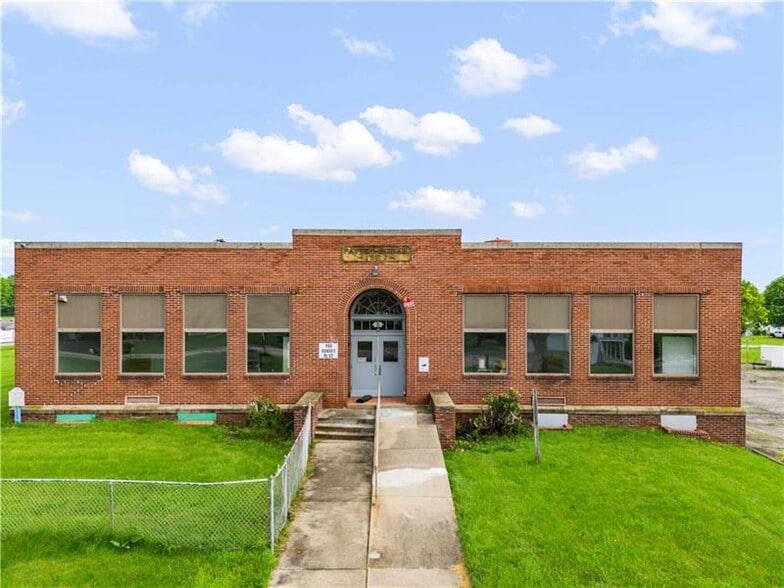 More Photos Of 1530 Hillcrest Ave, Washington Schools For Sale