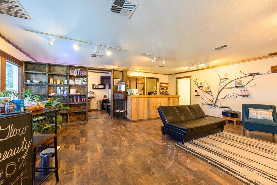 More Photos Of 312 Dewey Ave, Eureka Storefront Retail Office For Lease