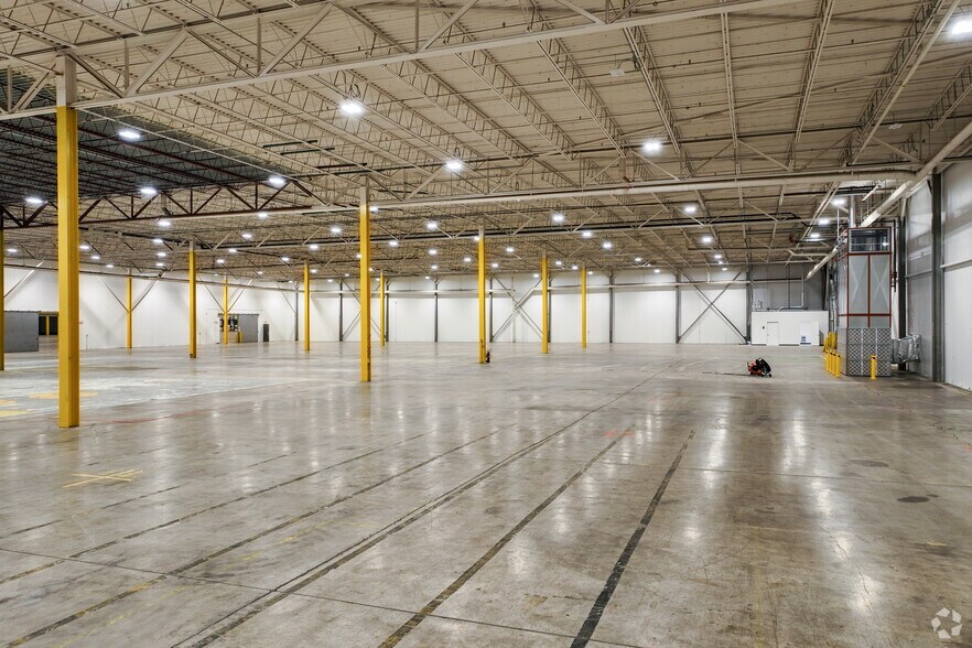 More Photos Of 201 Elizabeth St, Bordentown Warehouse For Lease