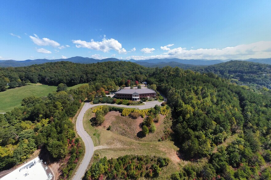 More Photos Of 14 One Center Ct, Franklin Medical For Sale