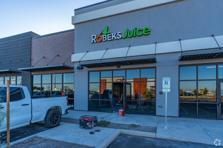 More Photos Of NEC Cactus Rd & Loop 303, Surprise General Retail For Lease
