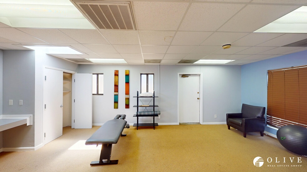 More Photos Of 1511 E Boulder St, Colorado Springs Medical For Sale