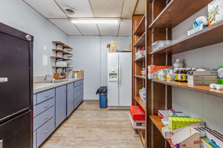 More Photos Of 1916 E St NW, Miami Medical For Sale