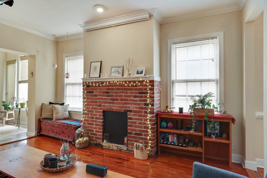 More Photos Of 323 4th St NE, Atlanta Apartments For Sale