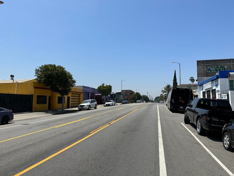 More Photos Of 5269 Alhambra Ave, Los Angeles Auto Repair For Sale