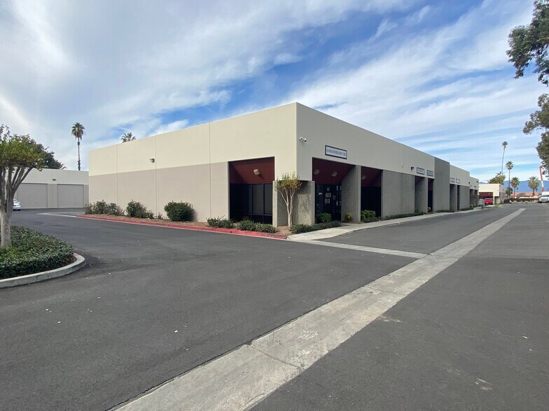 More Photos Of 3343-3349 Chicago Ave, Riverside Unknown For Lease