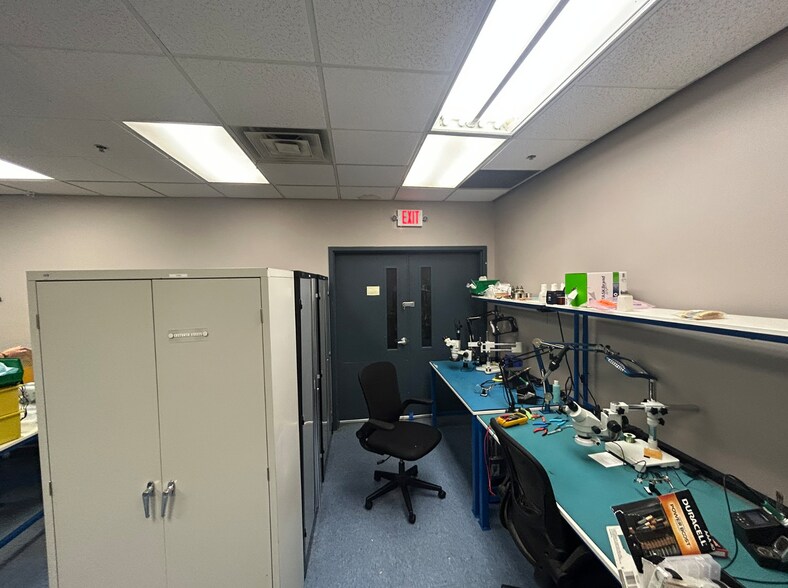 More Photos Of 715 Progress Way, Sun Prairie Warehouse For Lease