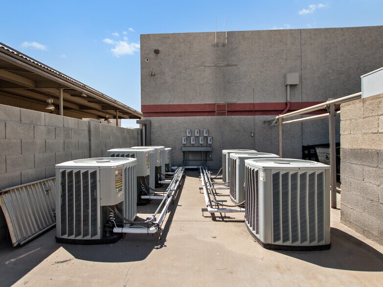 More Photos Of 3201 S Hardy Dr, Tempe Warehouse For Sale