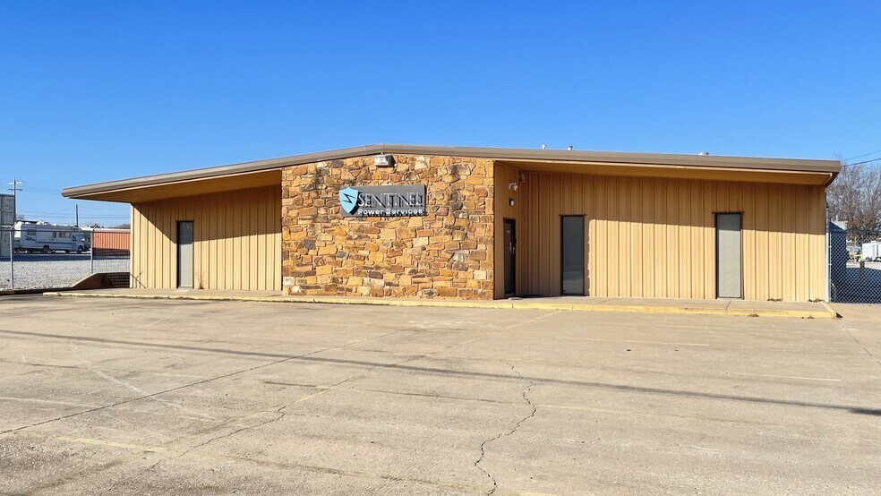 Primary Photo Of 7519 E Pine St, Tulsa Warehouse For Sale