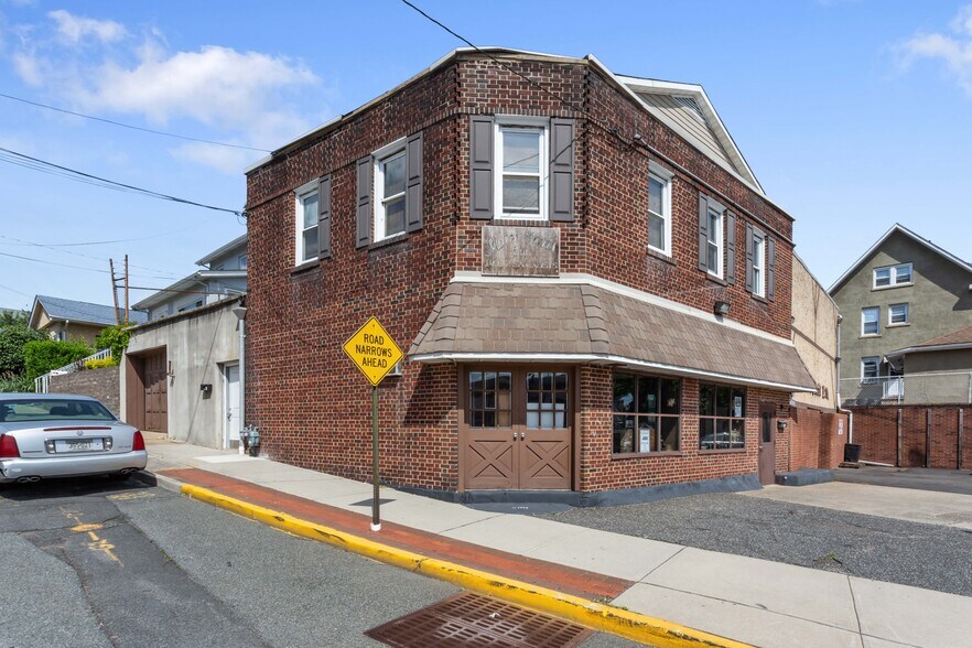 More Photos Of 307 Paterson Ave, East Rutherford Auto Repair For Sale