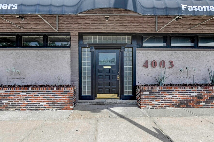 More Photos Of 4003 Pennsylvania Ave, Kansas City Office For Sale