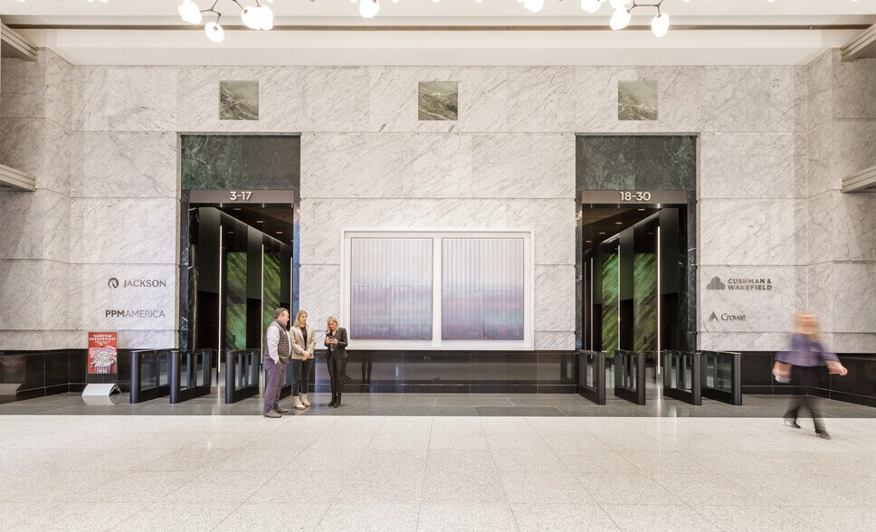 More Photos Of 225 W Wacker Dr, Chicago Office For Sale