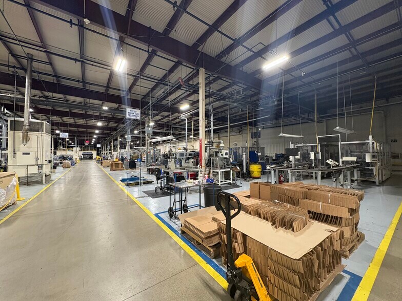 More Photos Of 101 E Industrial Blvd, Logansport Manufacturing For Sale