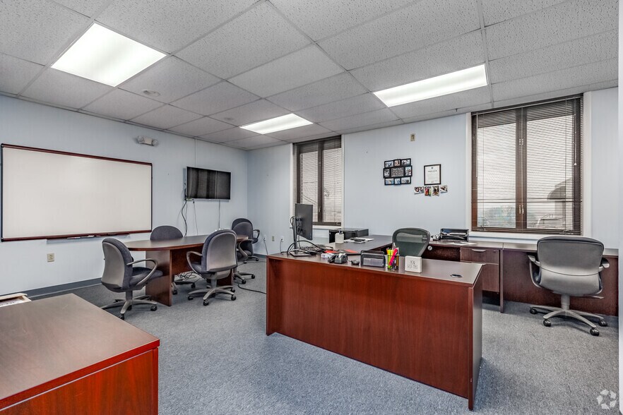 More Photos Of 5000 Letterkenny Rd, Chambersburg Office For Lease