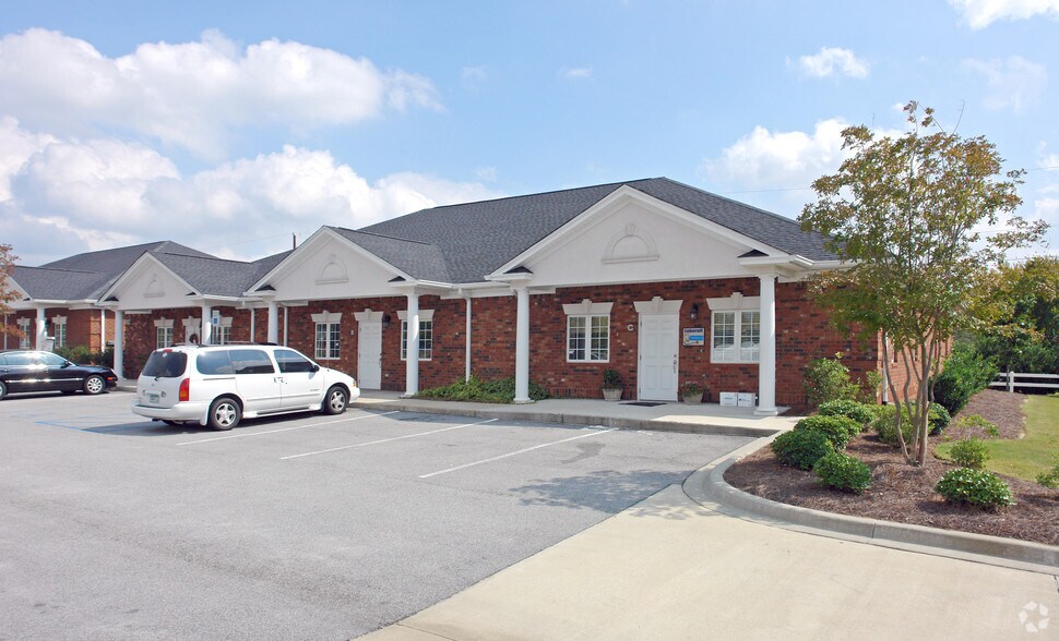 More Photos Of 109 Vista Oaks Dr, Lexington Medical For Lease