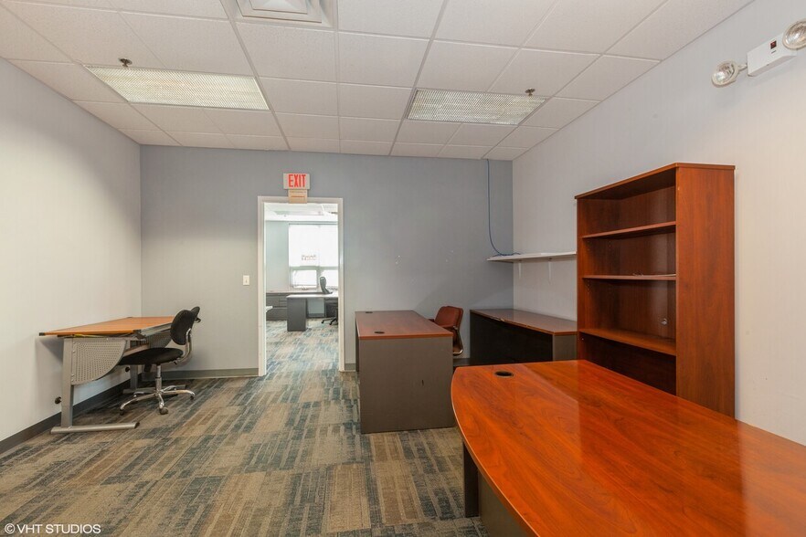 More Photos Of 4906 Main St, Lisle Office For Sale