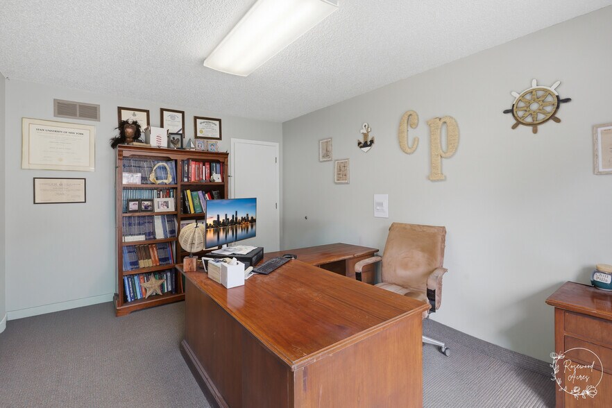 More Photos Of 31 Briarcliff Prof Ctr, Bourbonnais Office For Sale